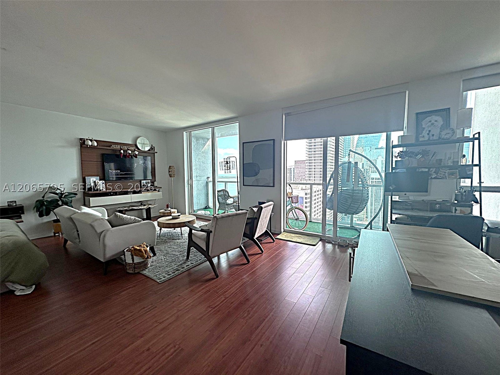 244 Biscayne Blvd #3707, Miami FL 33132