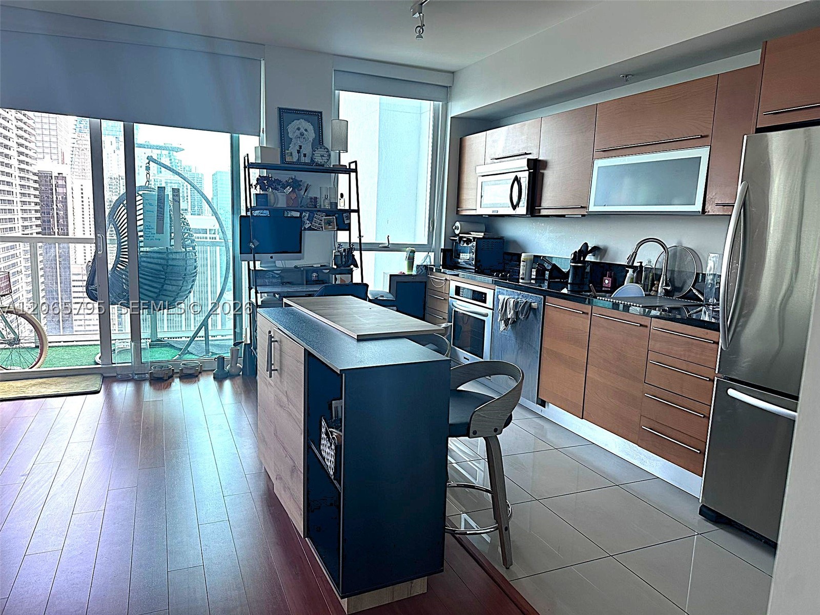 244 Biscayne Blvd #3707, Miami FL 33132