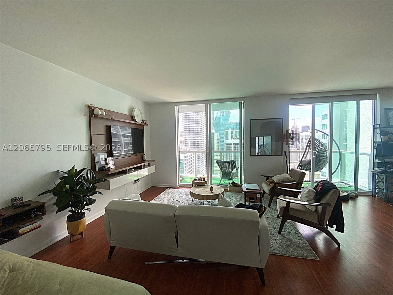 244 Biscayne Blvd #3707, Miami FL 33132