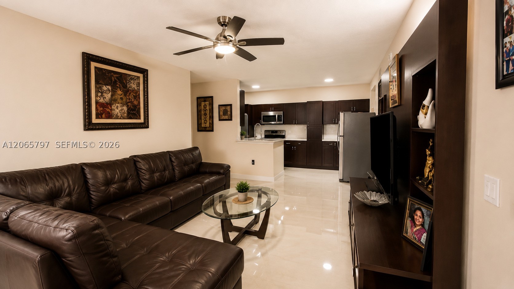 10294 S Fox Trail Rd S #704, Royal Palm Beach FL 33411