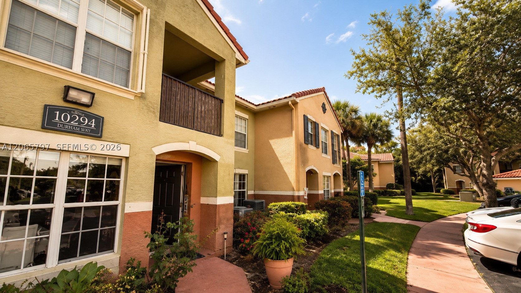 10294 S Fox Trail Rd S #704, Royal Palm Beach FL 33411