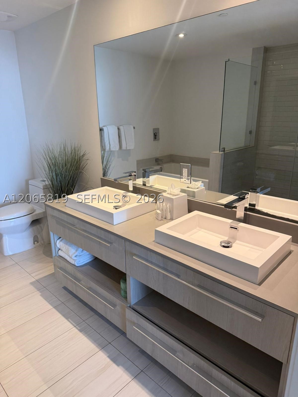 4010 S Ocean Dr #T3507, Hollywood FL 33019