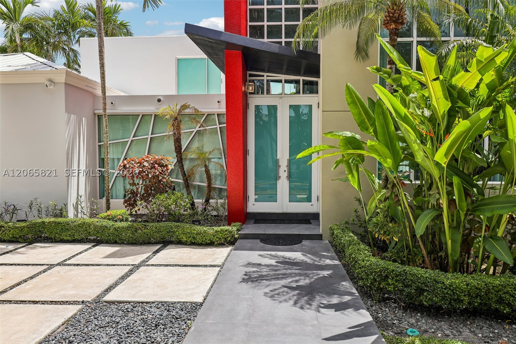 16581 NW 84th Ave, Miami Lakes FL 33016