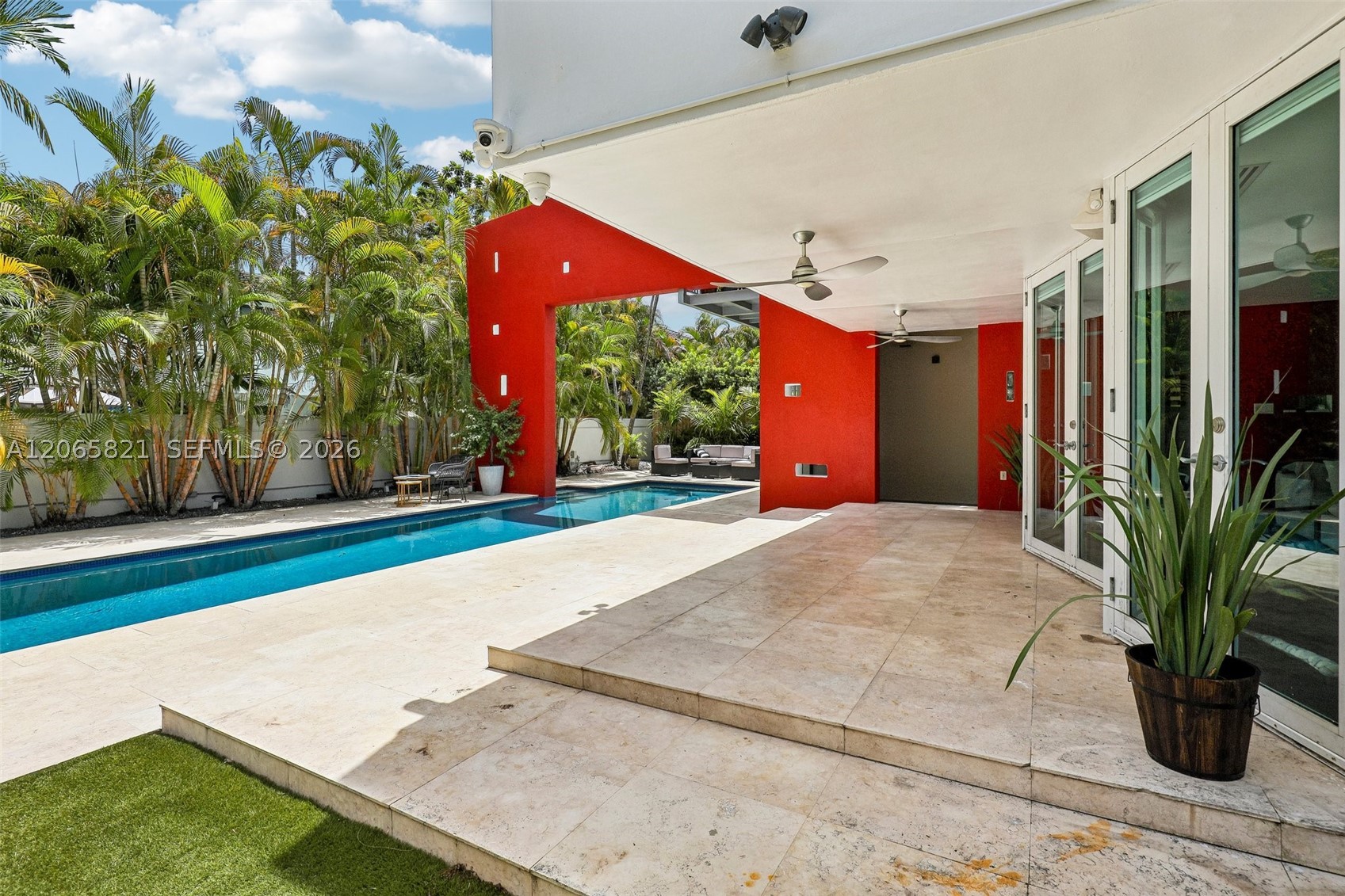 16581 NW 84th Ave, Miami Lakes FL 33016