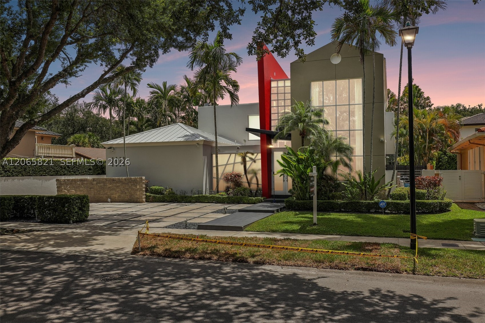 16581 NW 84th Ave, Miami Lakes FL 33016
