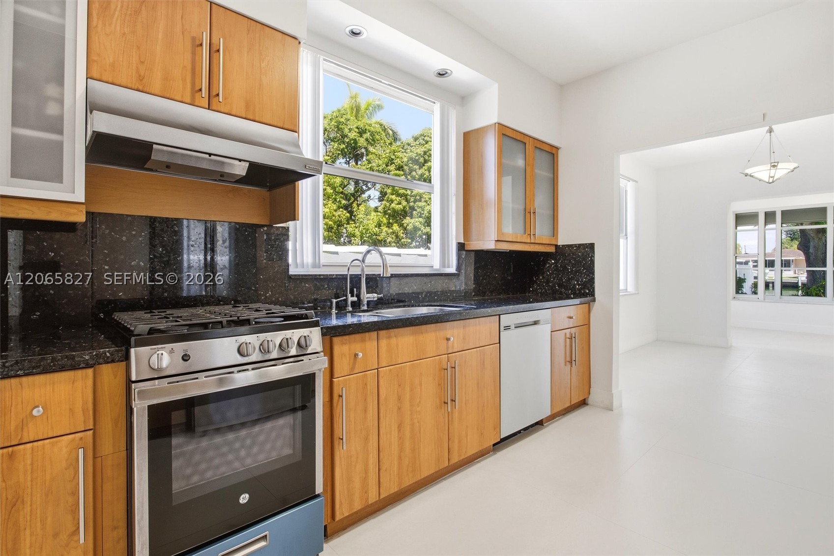 1525 Calais Dr, Miami Beach FL 33141