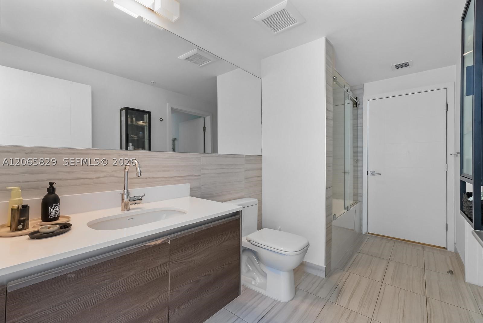 301 Altara Ave #630, Coral Gables FL 33146