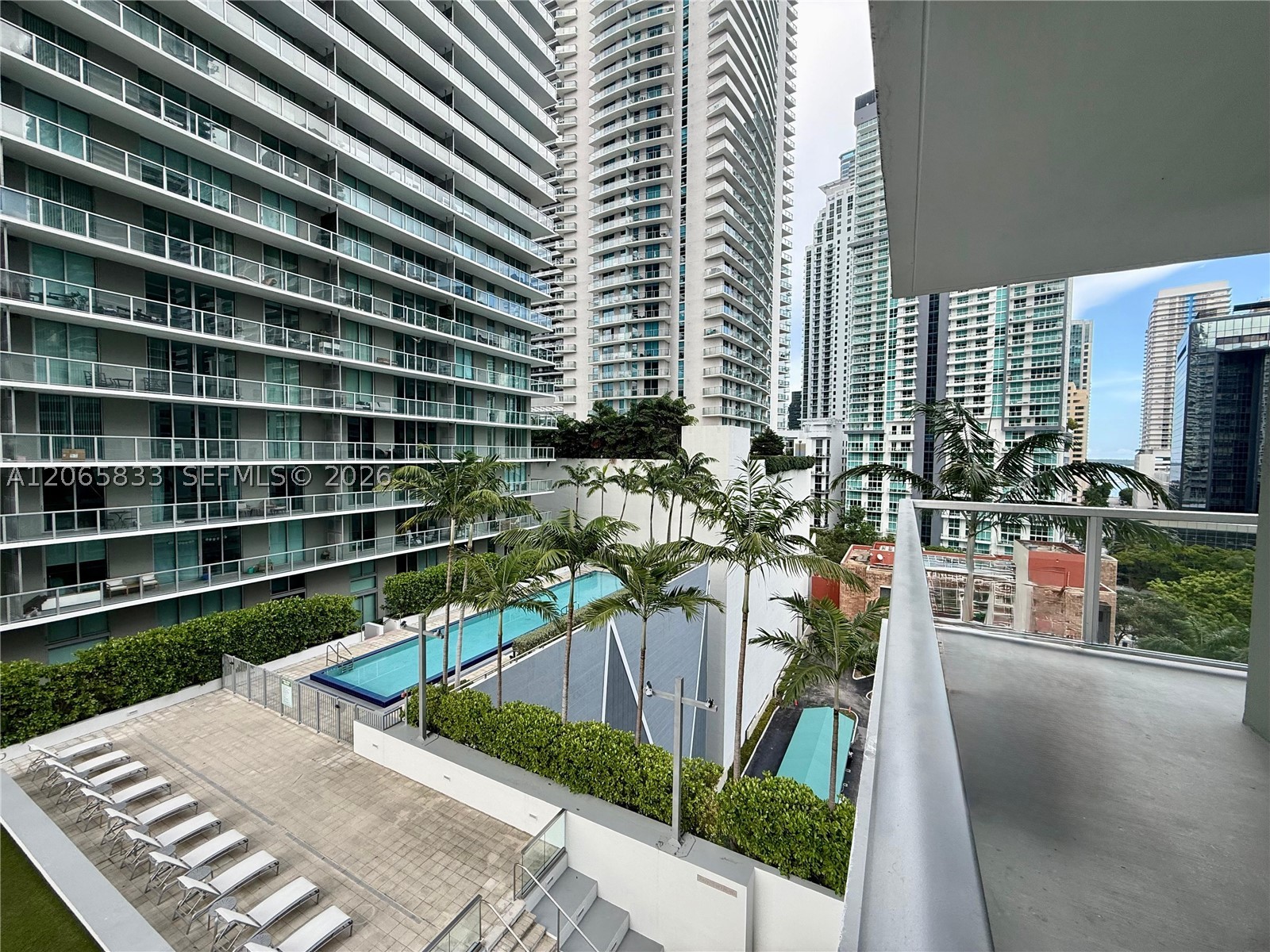 79 SW 12th St #1207-S, Miami FL 33130