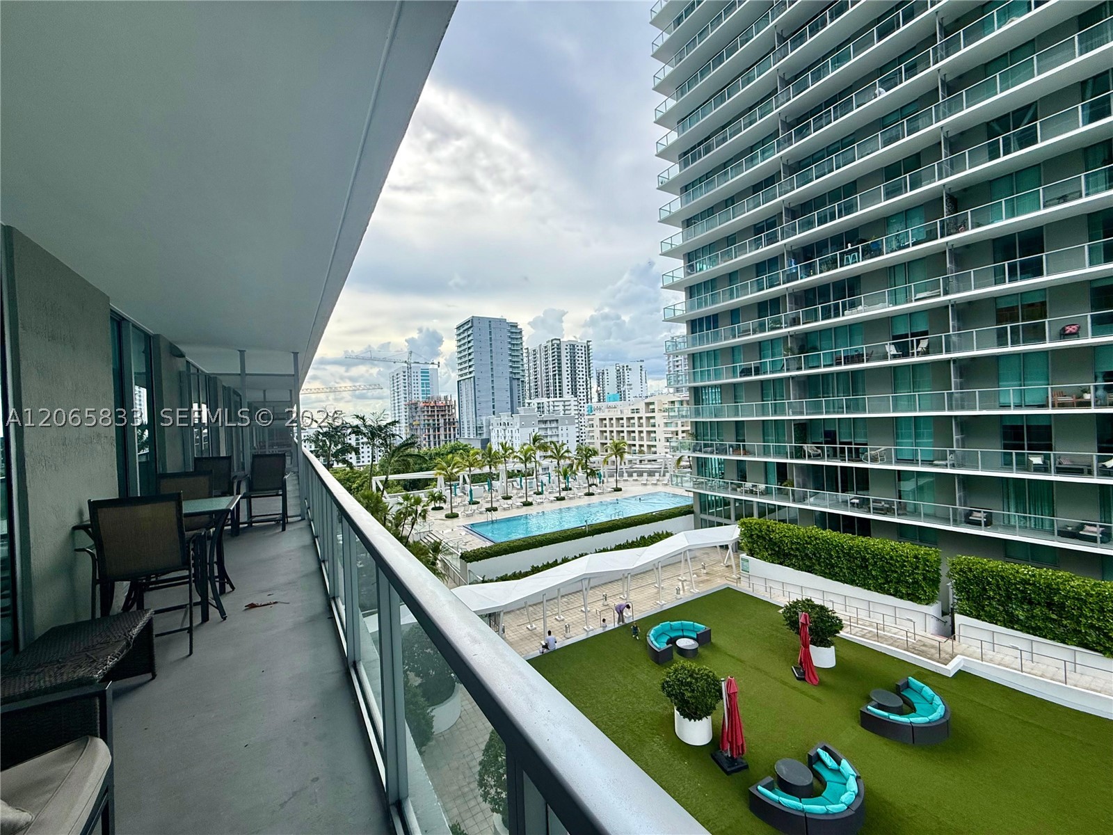79 SW 12th St #1207-S, Miami FL 33130