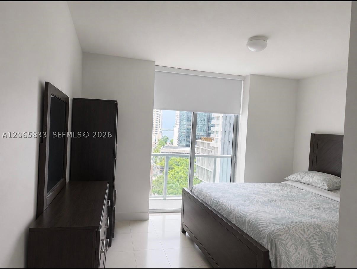 79 SW 12th St #1207-S, Miami FL 33130