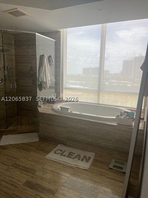15901 Collins Ave #604, Sunny Isles Beach FL 33160