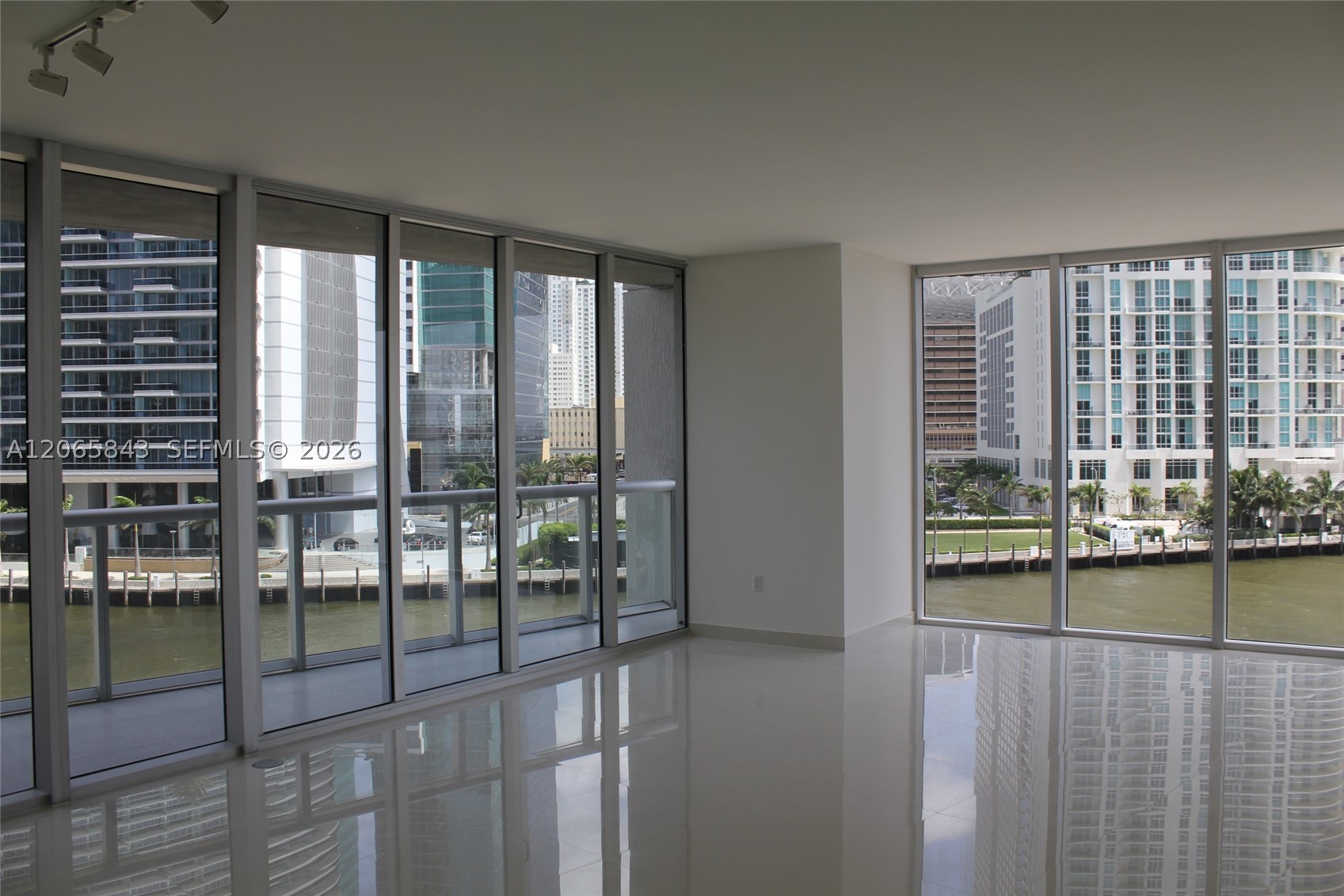 465 BRICKELL AV #502, Miami FL 33131