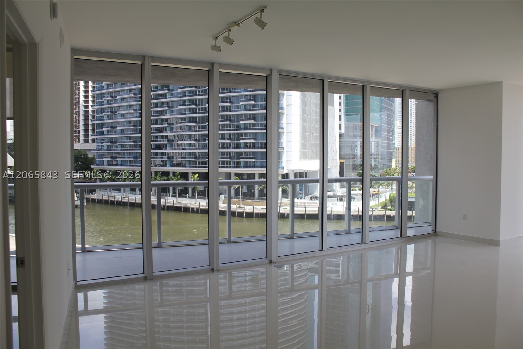 465 BRICKELL AV #502, Miami FL 33131