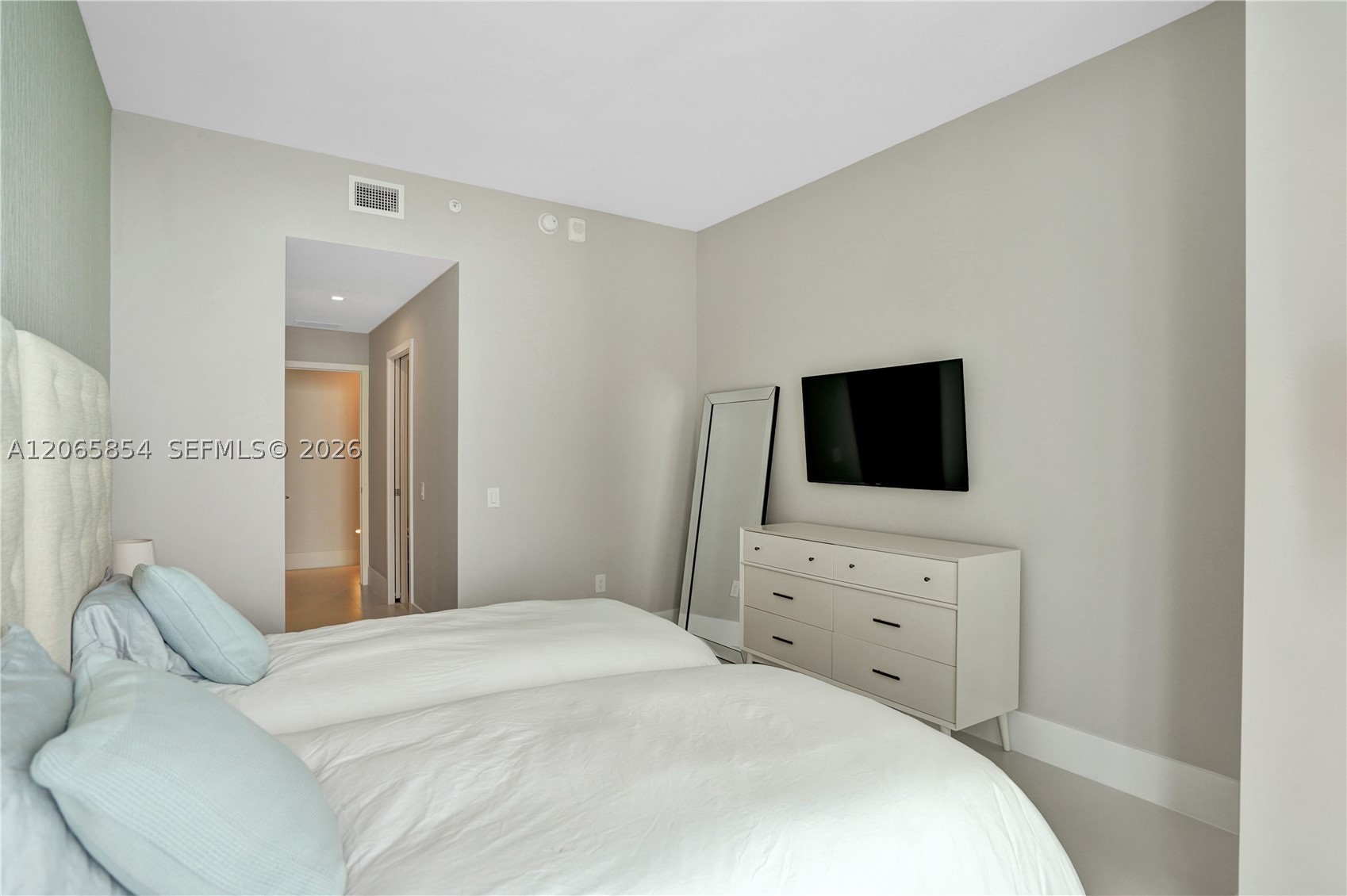 501 NE 31st St #PH4102, Miami FL 33137
