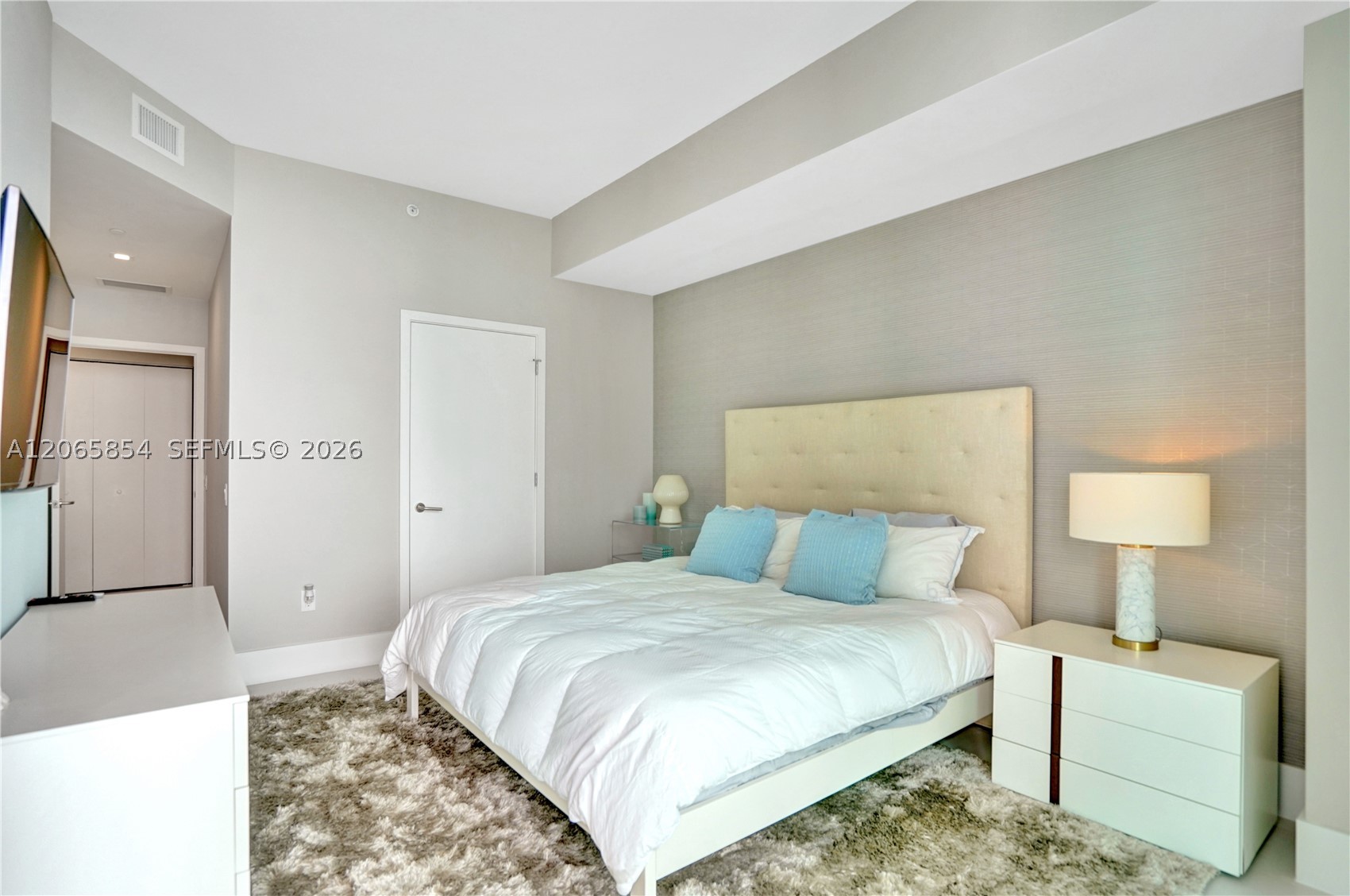 501 NE 31st St #PH4102, Miami FL 33137