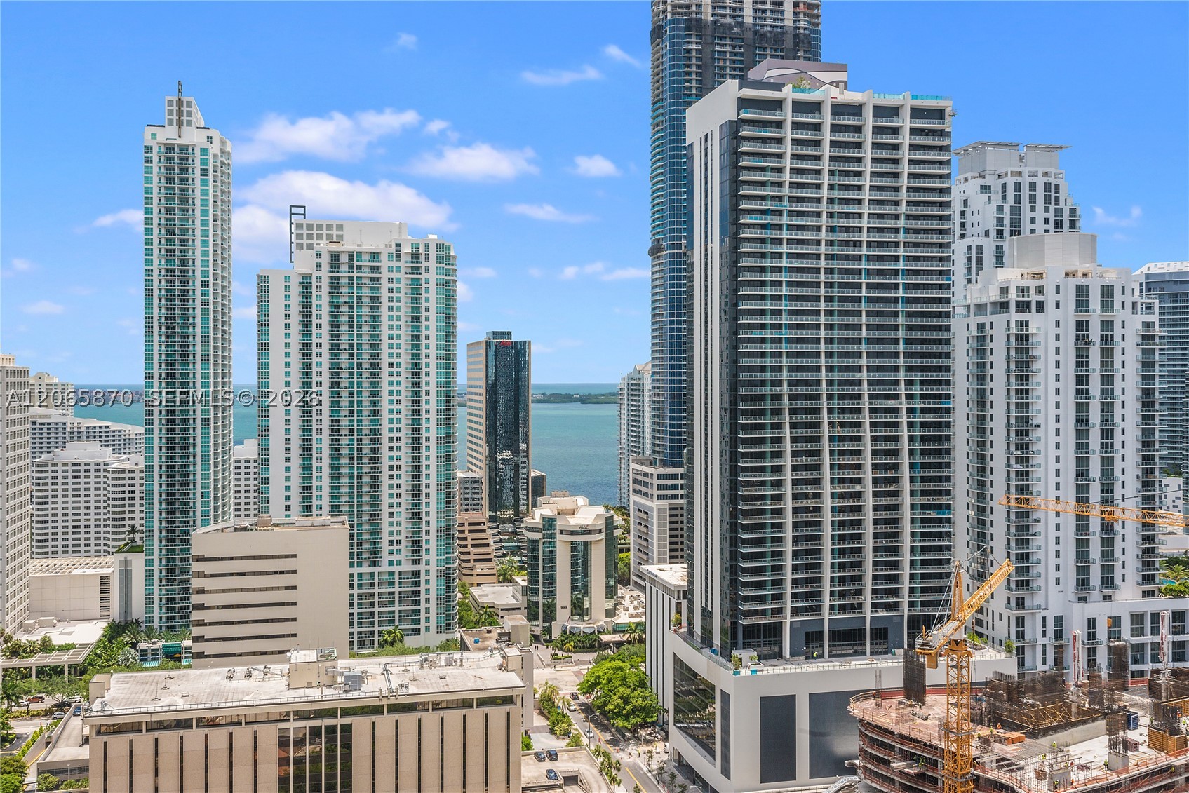 55 SW 9 St #2805, Miami FL 33129