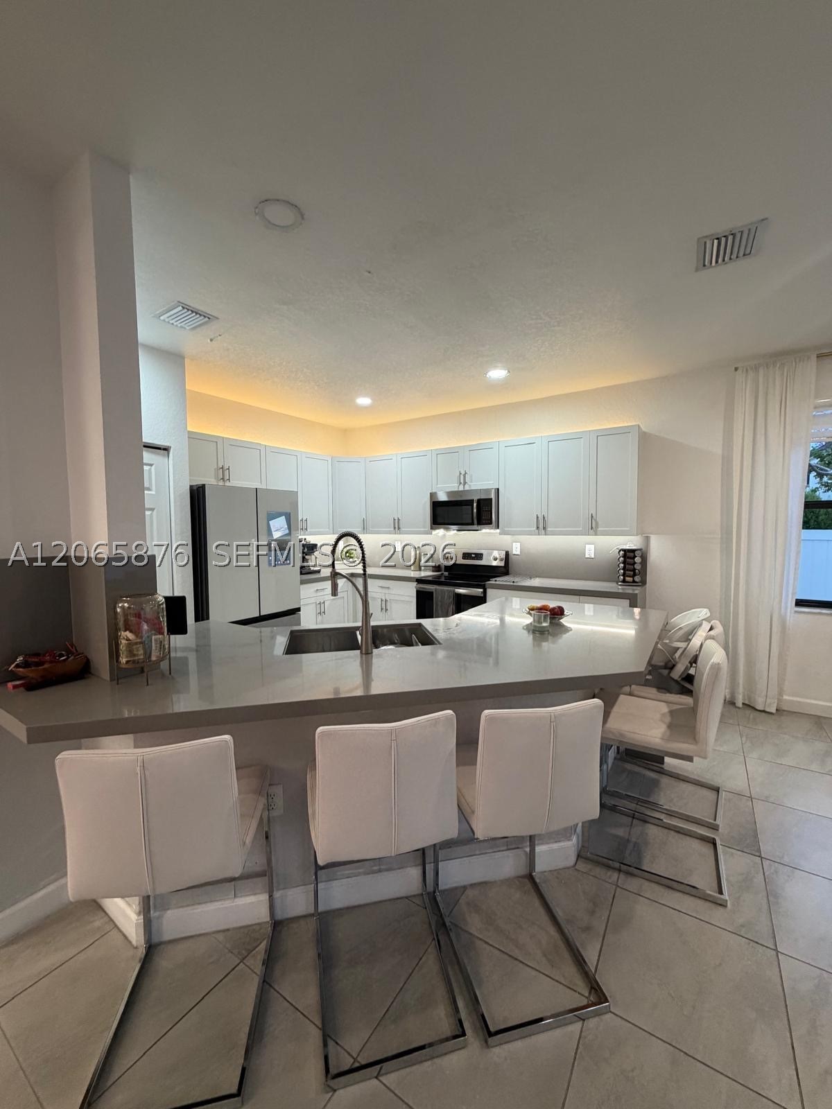 3555 W 106th St, Hialeah FL 33018