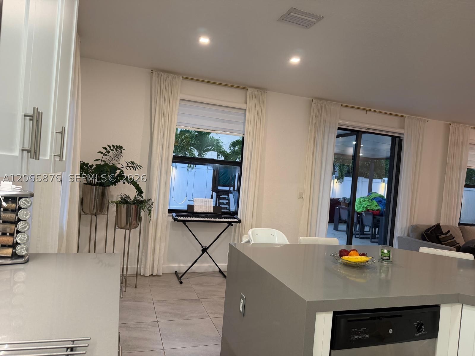 3555 W 106th St, Hialeah FL 33018