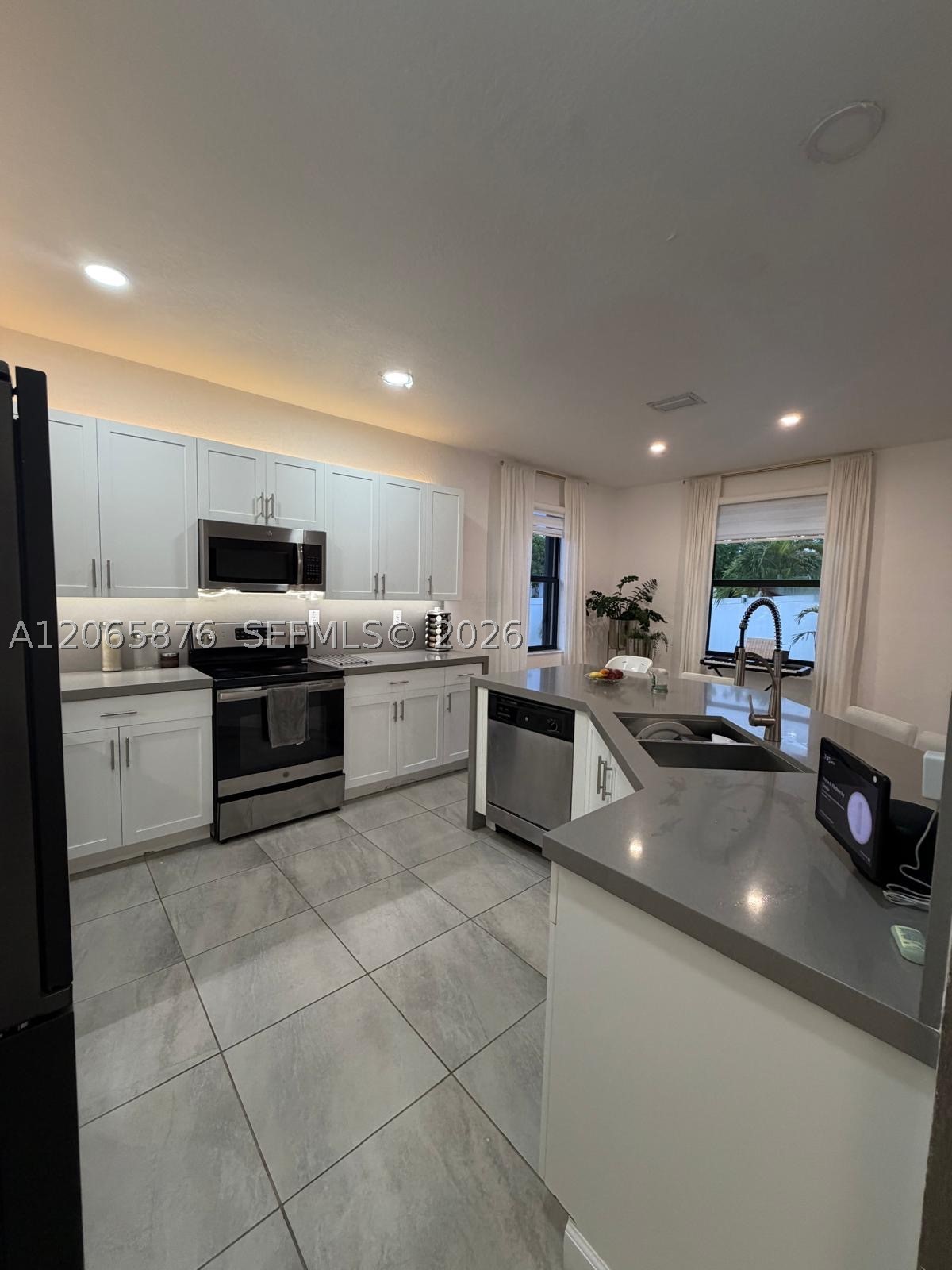 3555 W 106th St, Hialeah FL 33018