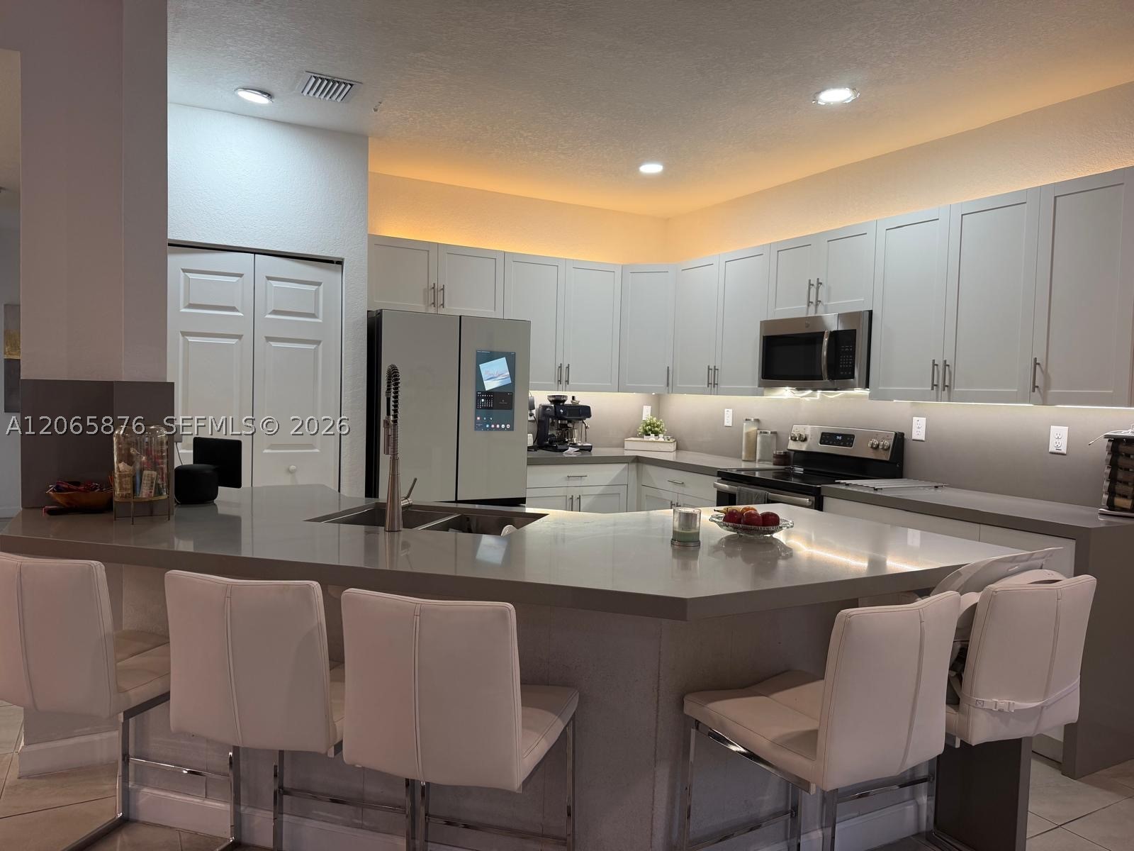 3555 W 106th St, Hialeah FL 33018