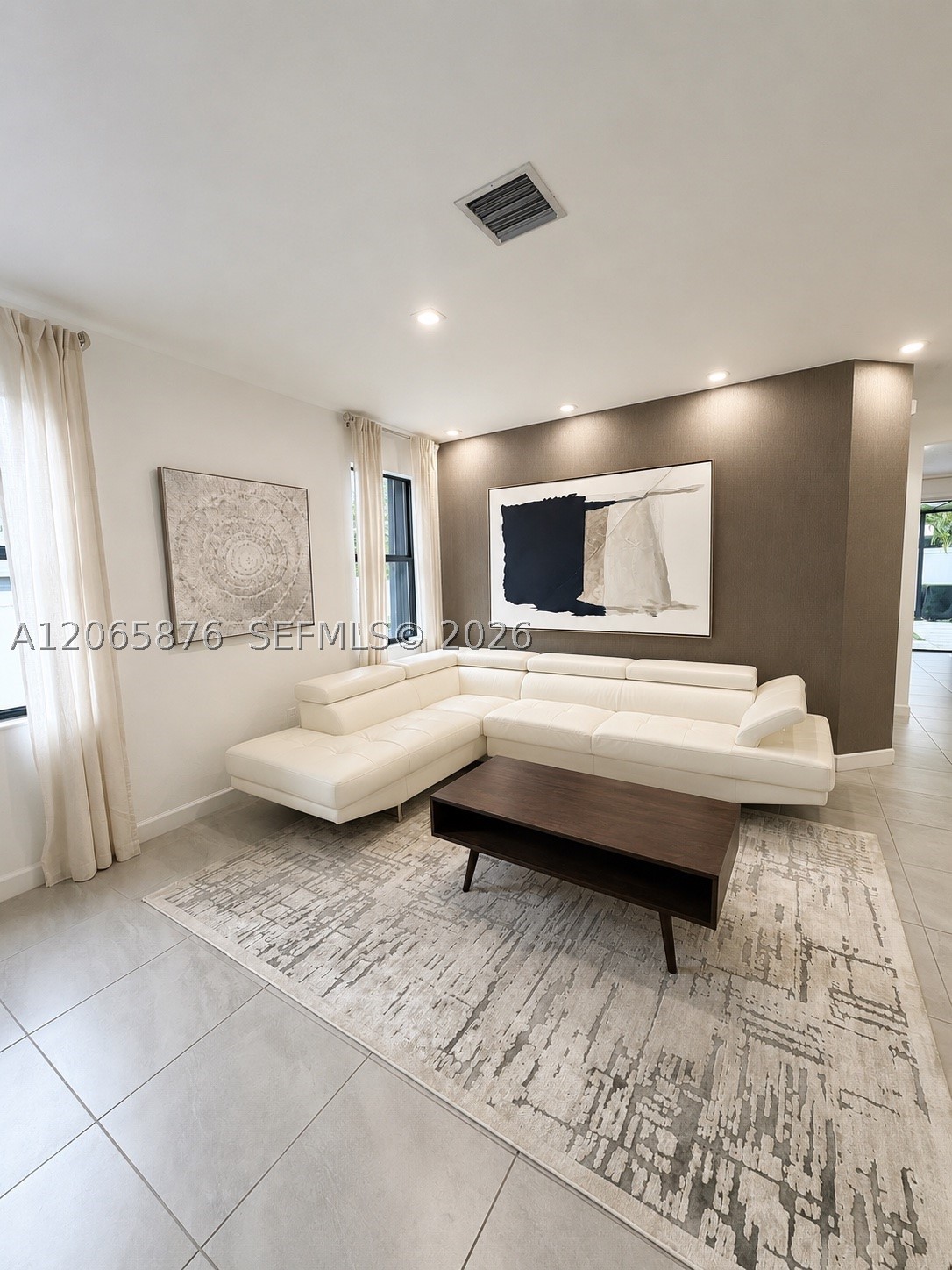 3555 W 106th St, Hialeah FL 33018