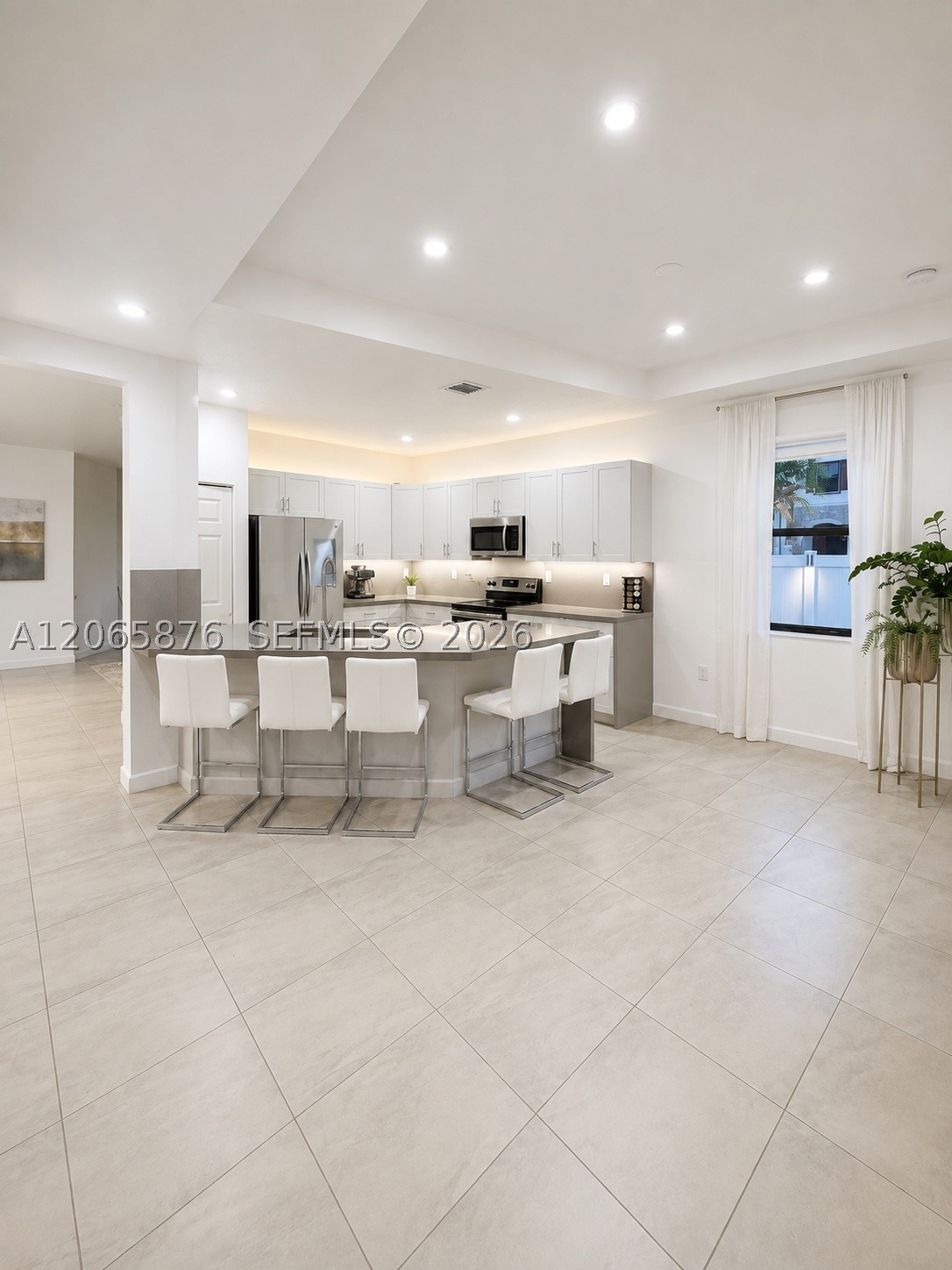 3555 W 106th St, Hialeah FL 33018
