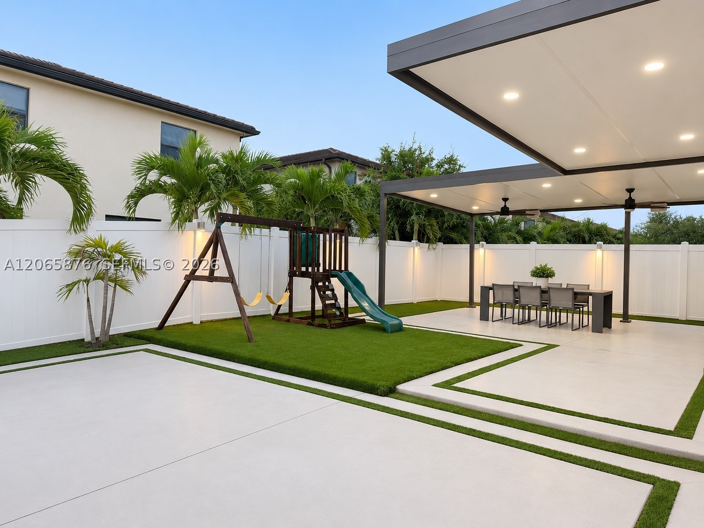 3555 W 106th St, Hialeah FL 33018