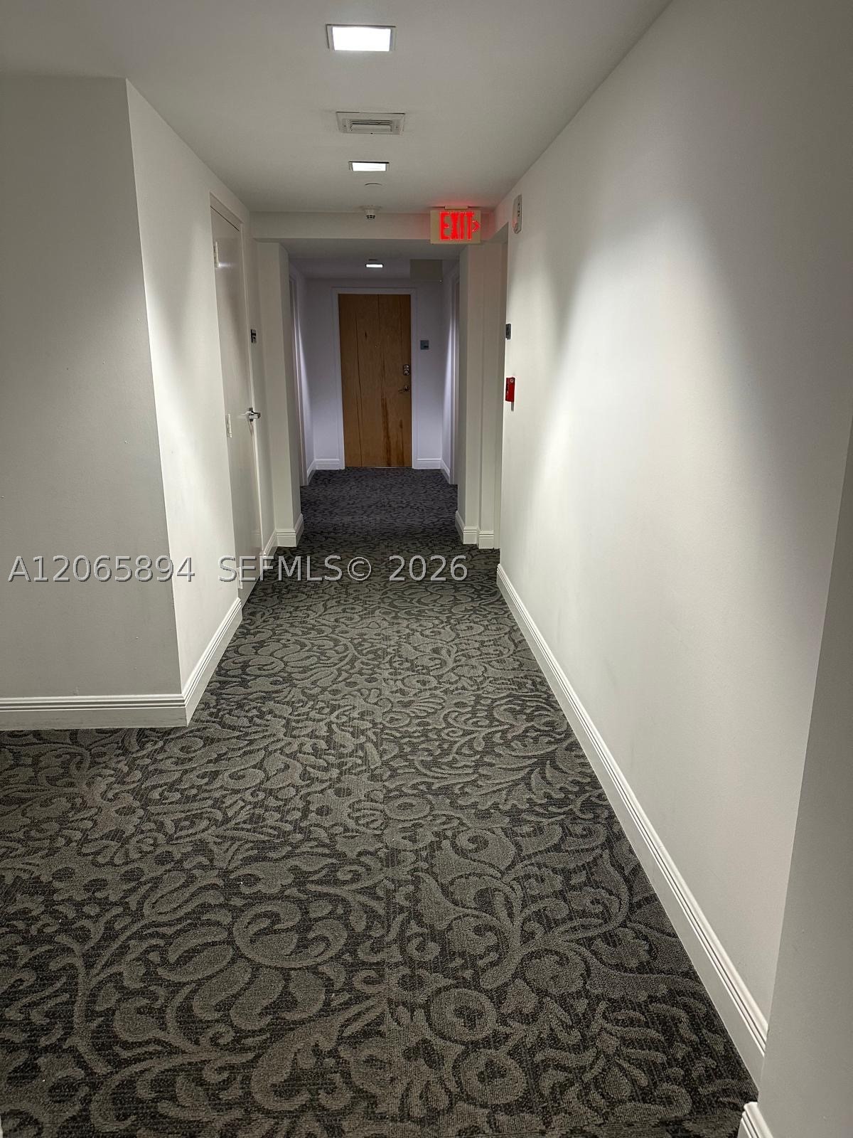 350 S Miami Ave #2913, Miami FL 33130