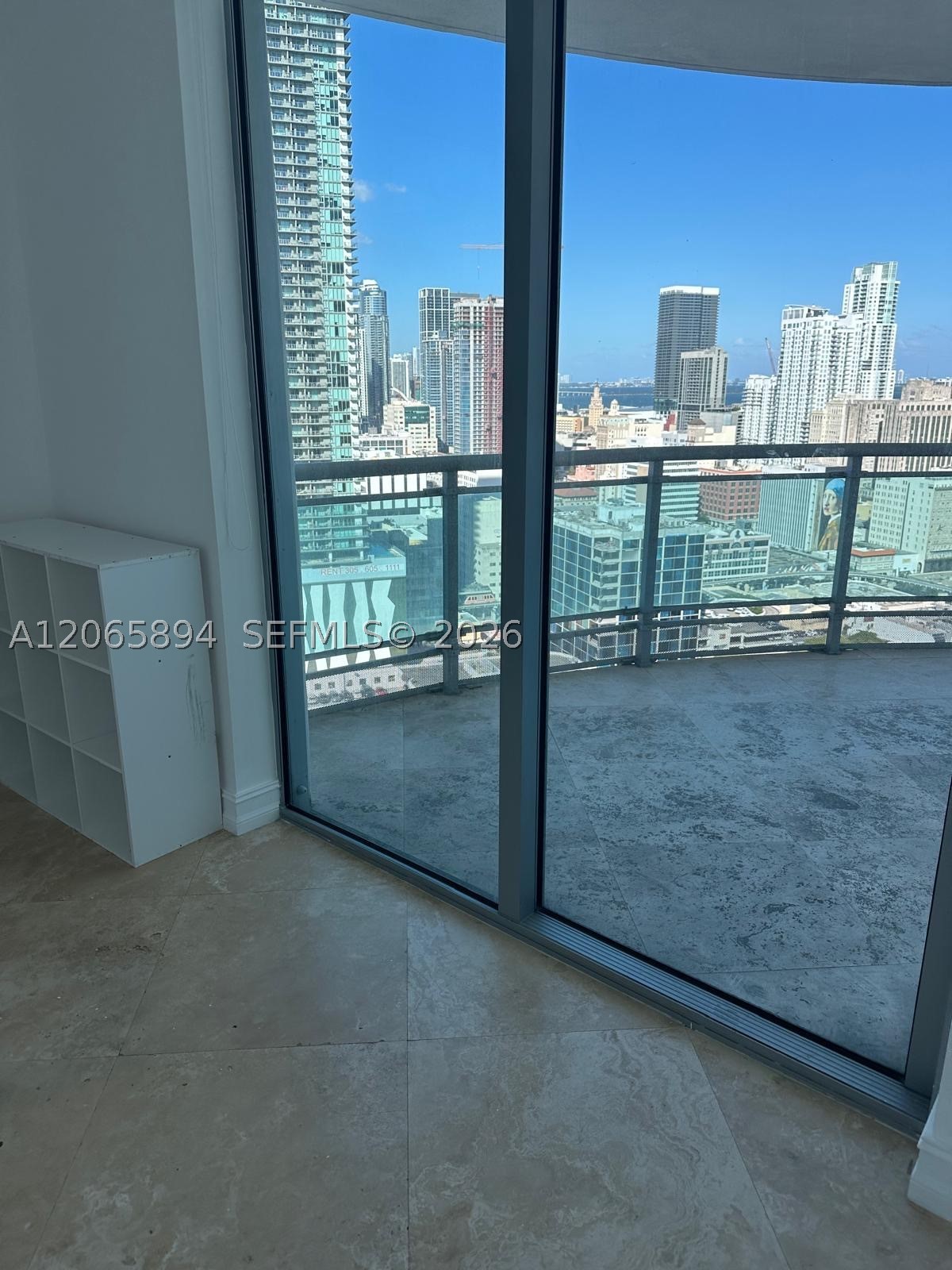 350 S Miami Ave #2913, Miami FL 33130
