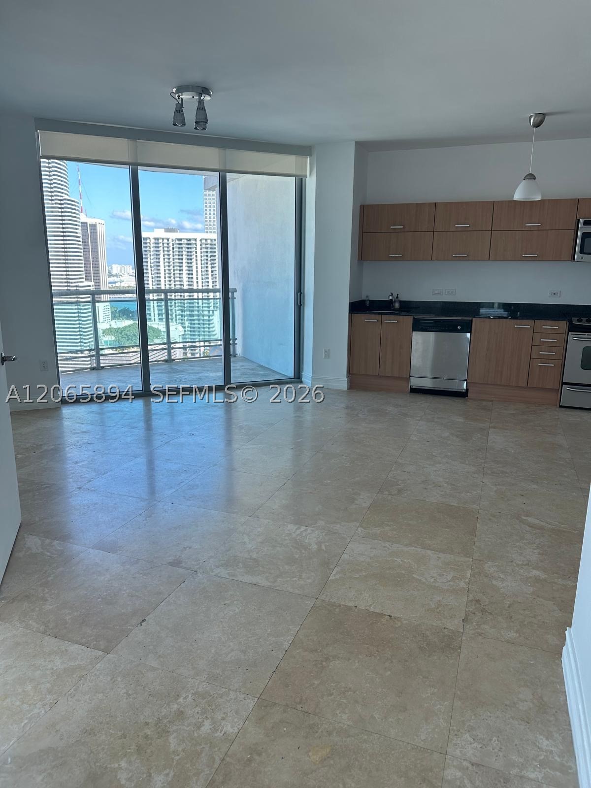 350 S Miami Ave #2913, Miami FL 33130