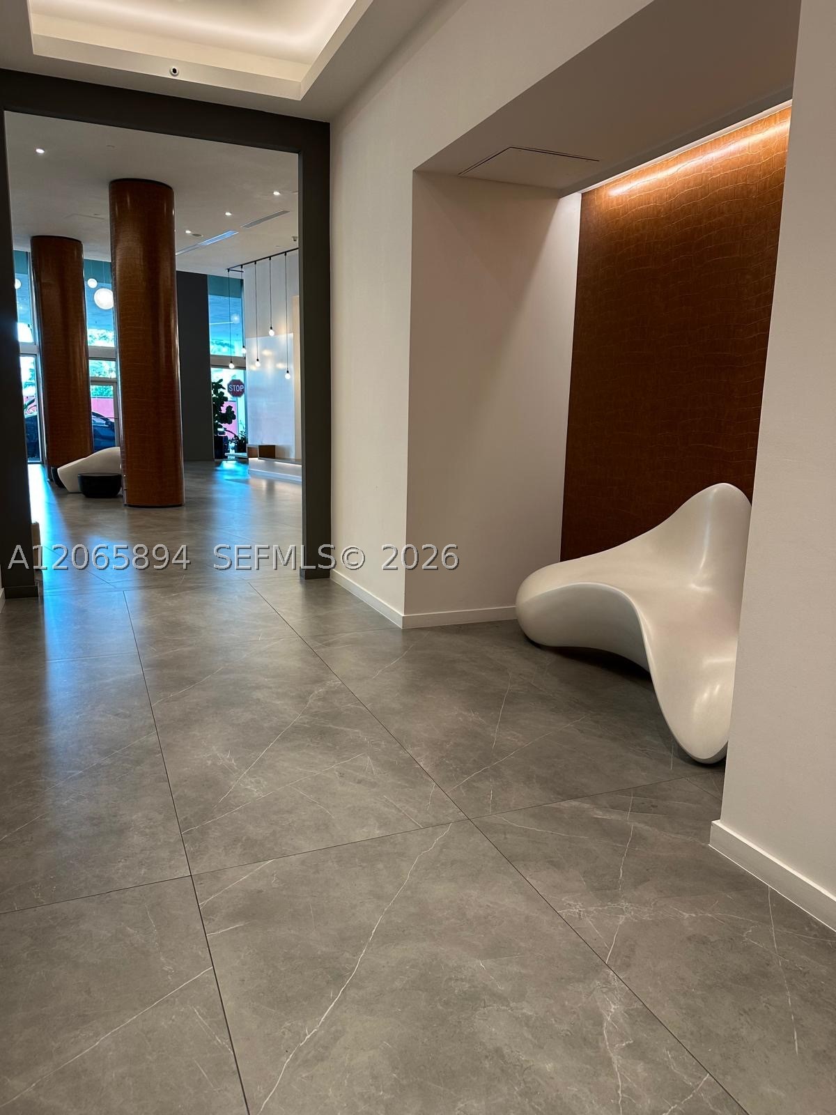 350 S Miami Ave #2913, Miami FL 33130