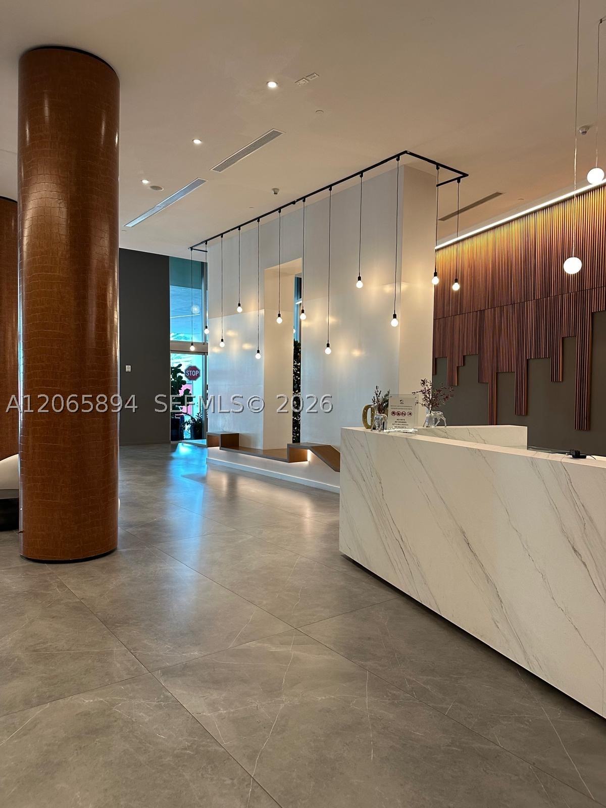 350 S Miami Ave #2913, Miami FL 33130