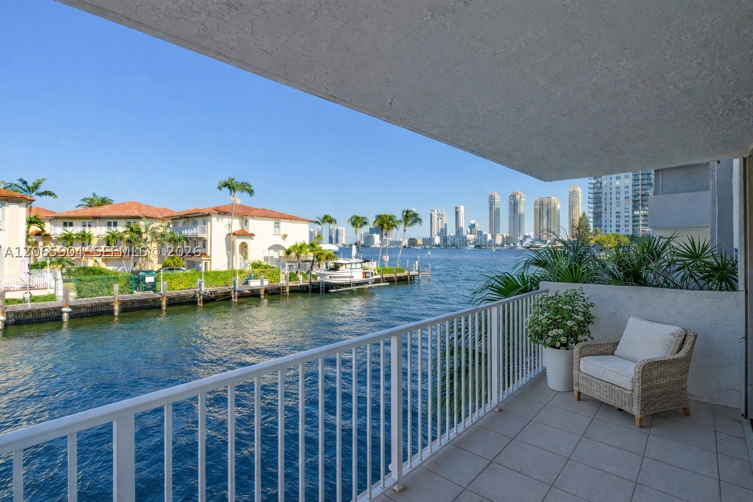 4000 NE 170th St #200, North Miami Beach FL 33160