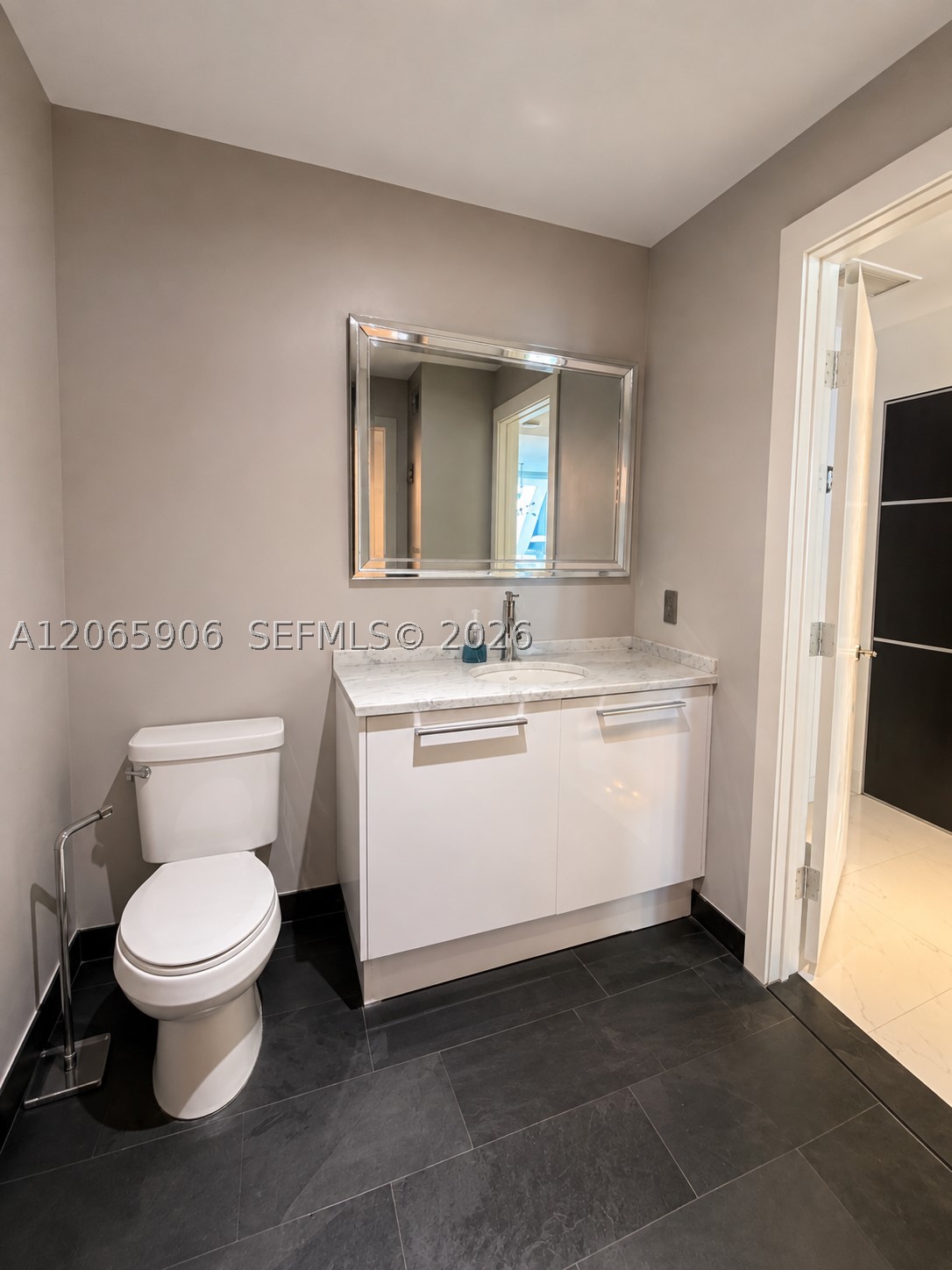 900 Biscayne Blvd #4410, Miami FL 33132