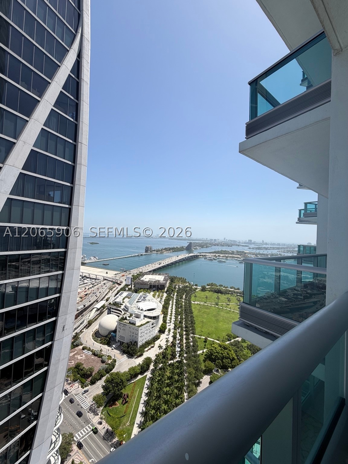 900 Biscayne Blvd #4410, Miami FL 33132
