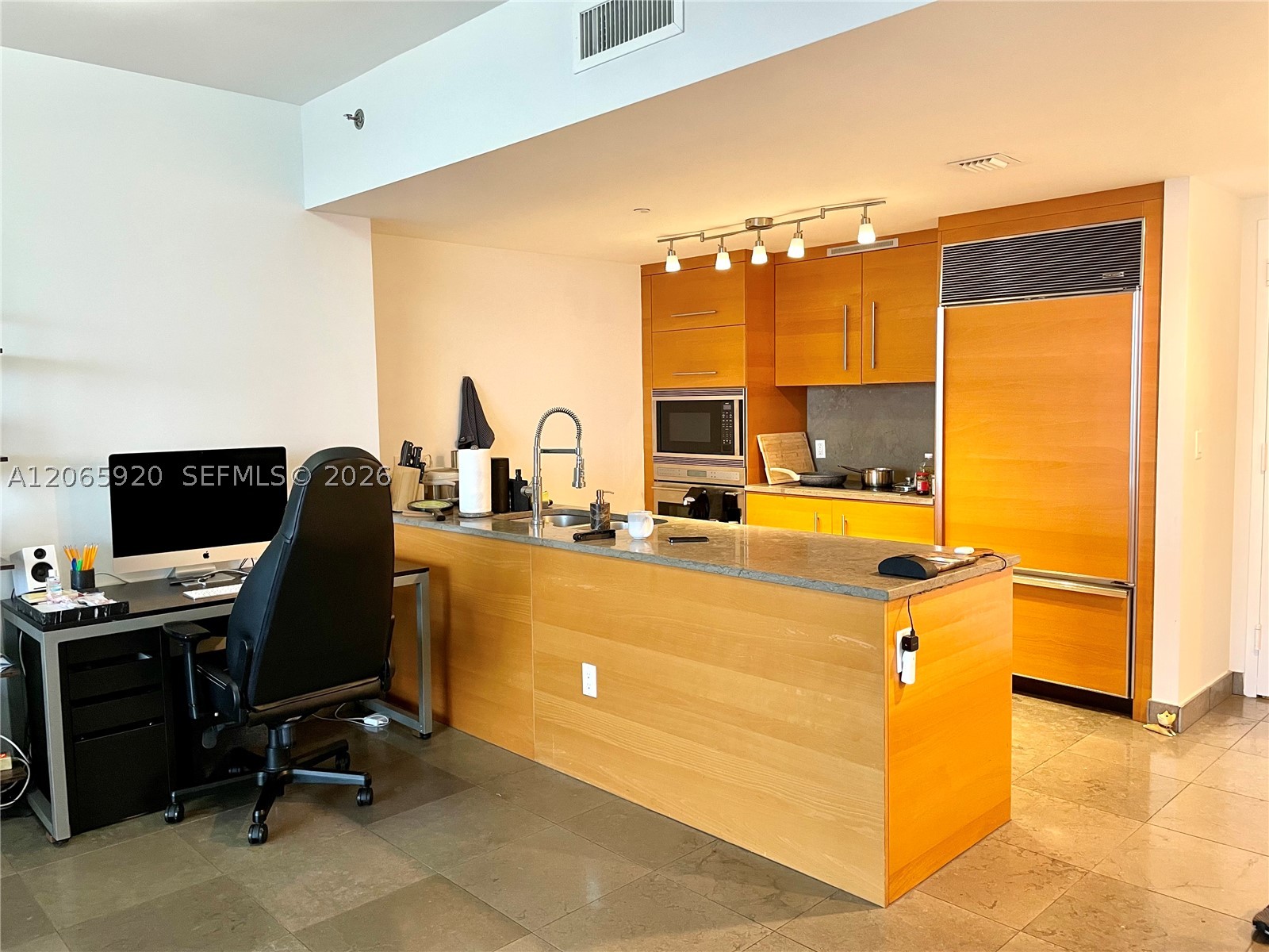 465 BRICKELL AVENUE #4906, Miami FL 33131