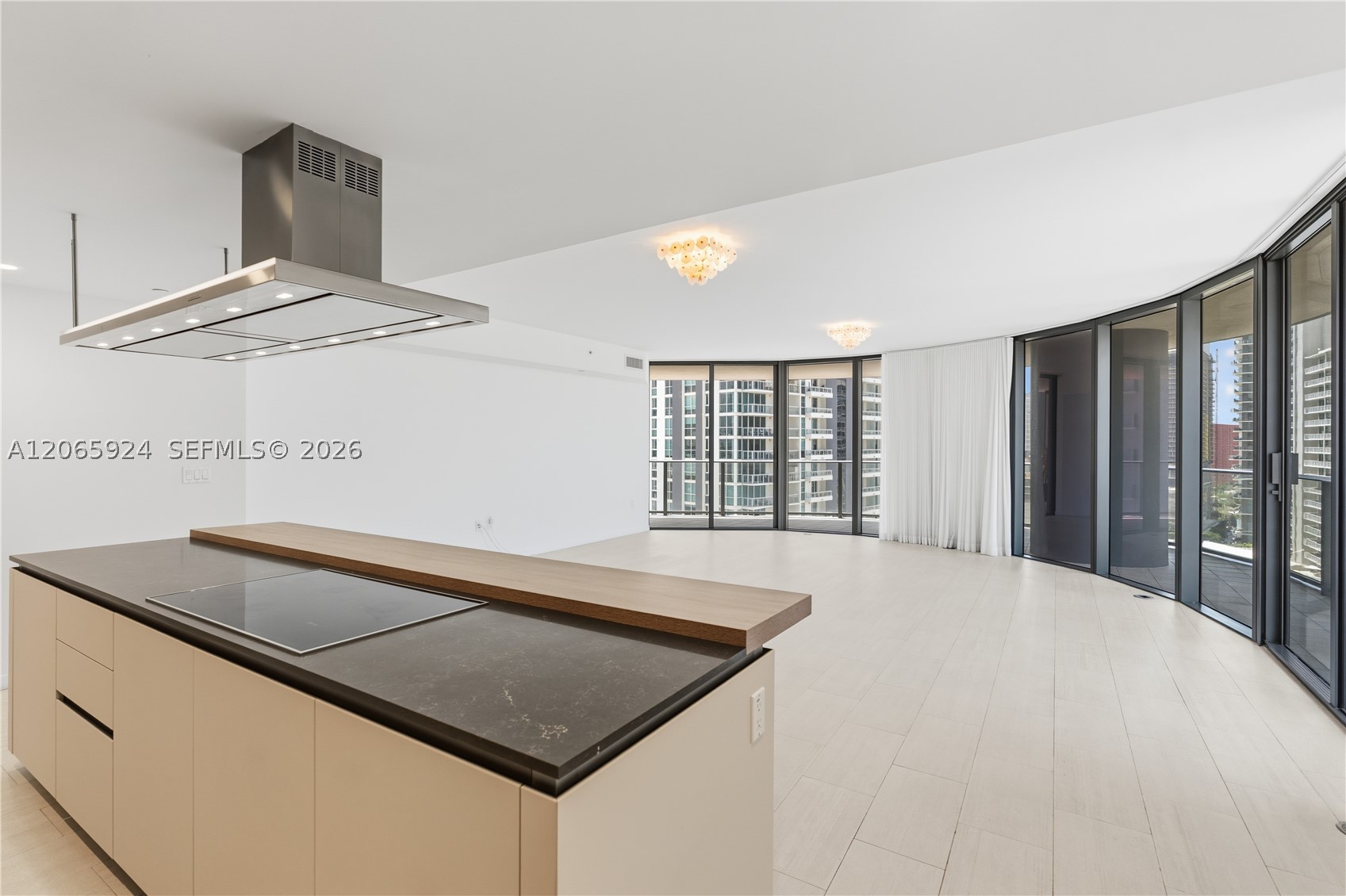 1000 Brickell Plz #1902, Miami FL 33131