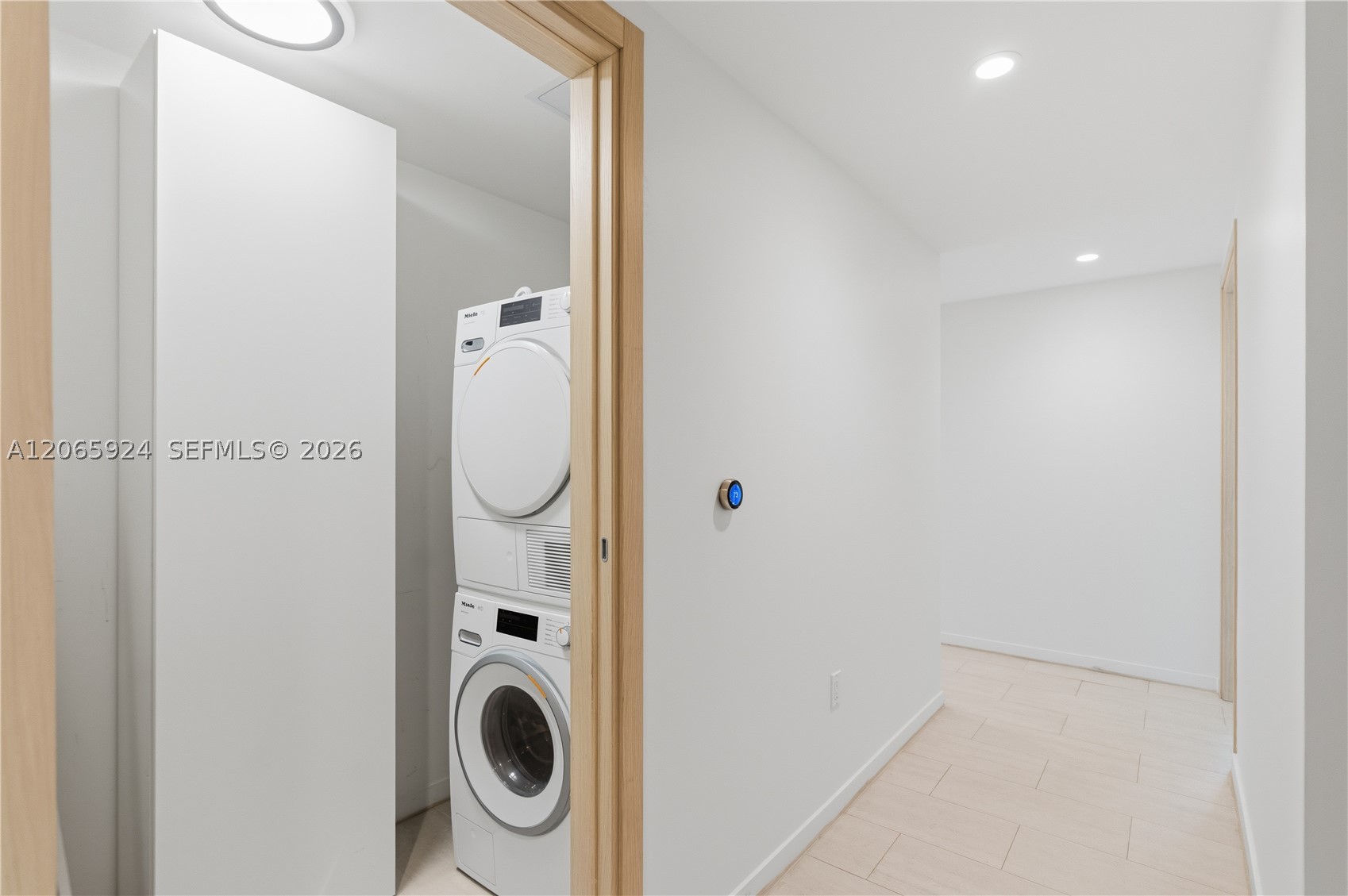 1000 Brickell Plz #1902, Miami FL 33131
