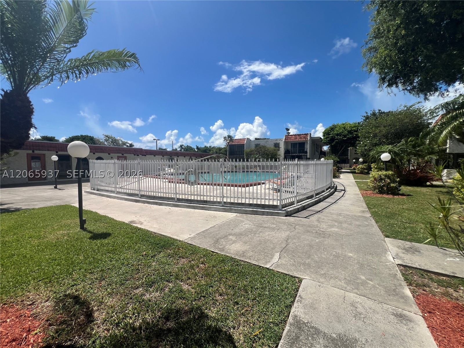 8701 SW 141st St #H3, Palmetto Bay FL 33176