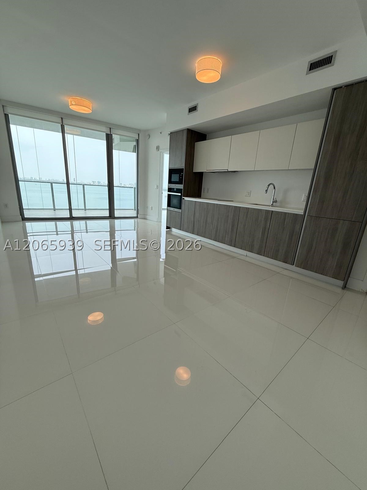 2900 NE 7th Ave #1606, Miami FL 33137