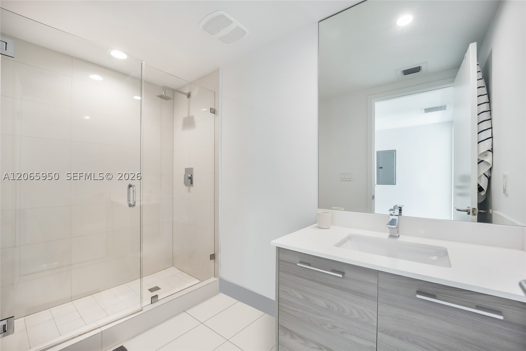 1300 S Miami Ave #1705, Miami FL 33130