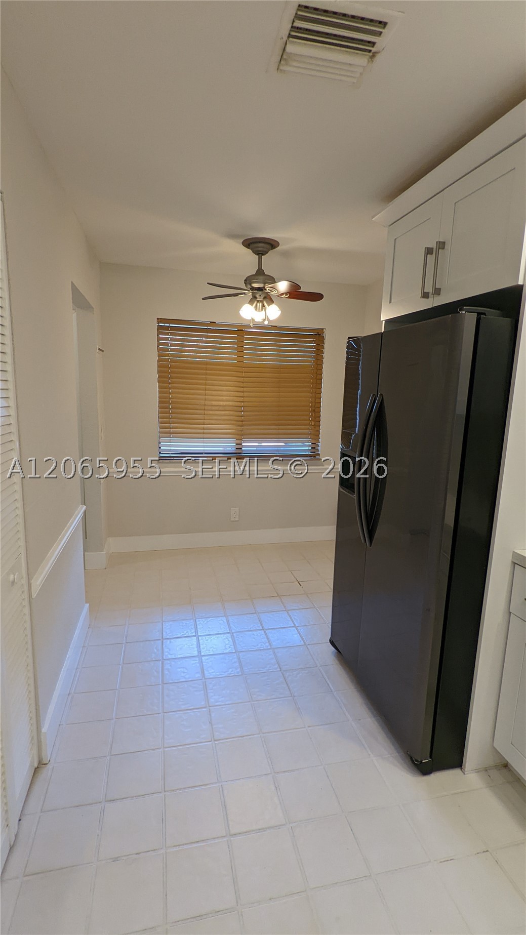 460 Lakeview Dr #4, Weston FL 33326