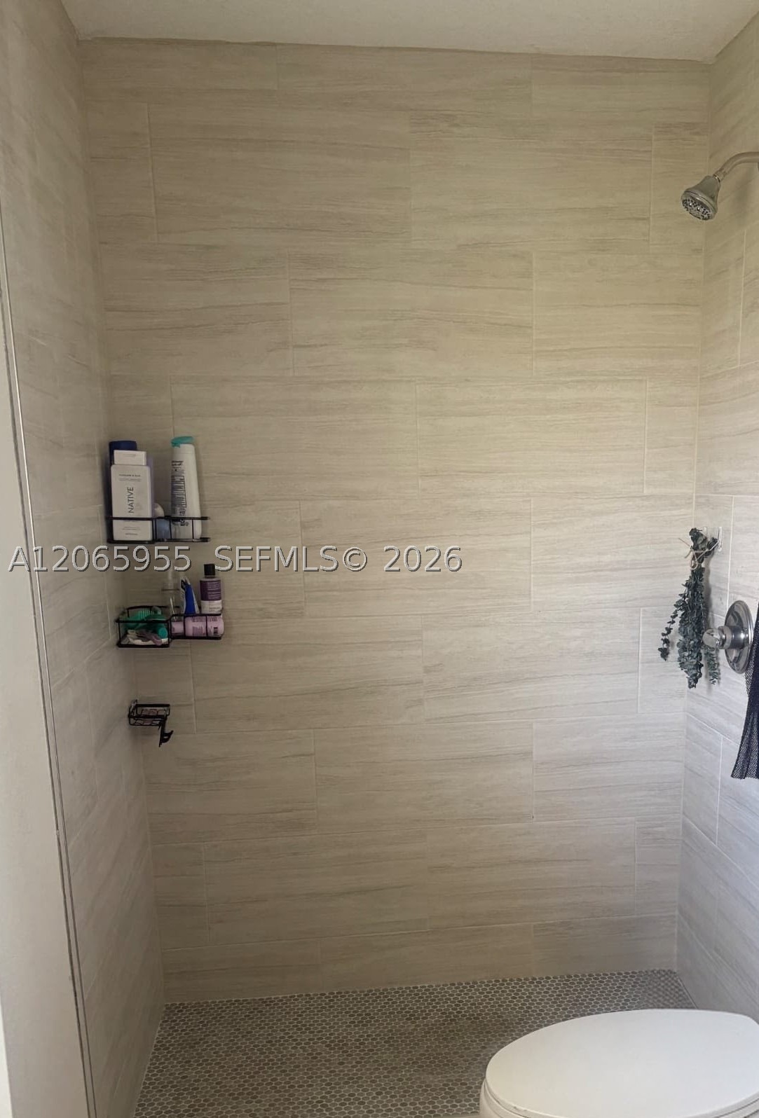 460 Lakeview Dr #4, Weston FL 33326