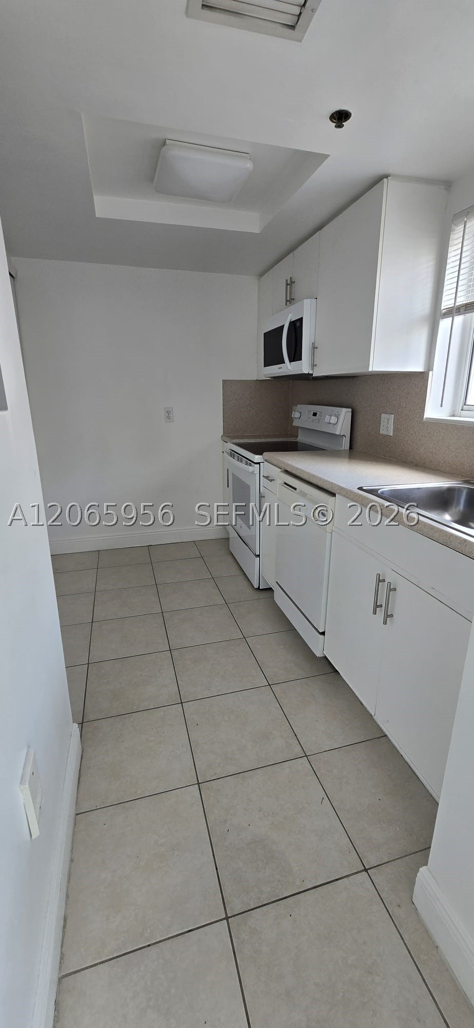 2415 NW 16th St Rd #315, Miami FL 33125