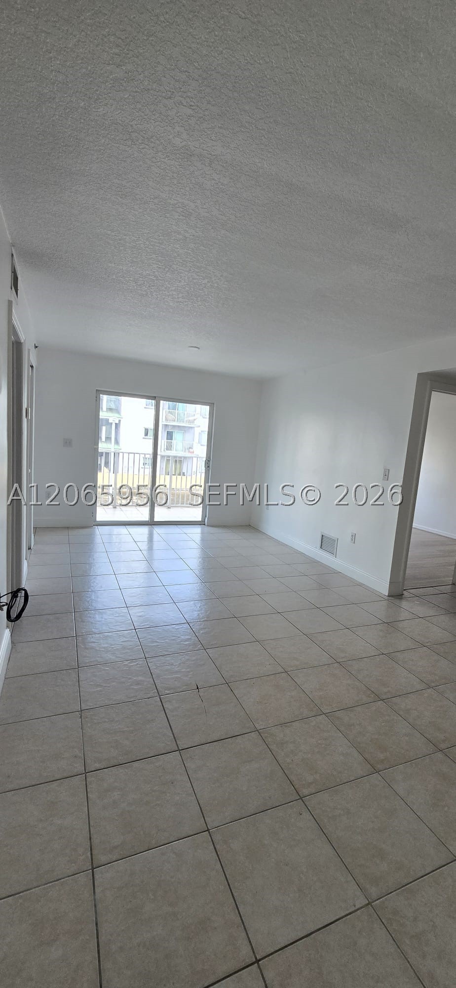 2415 NW 16th St Rd #315, Miami FL 33125