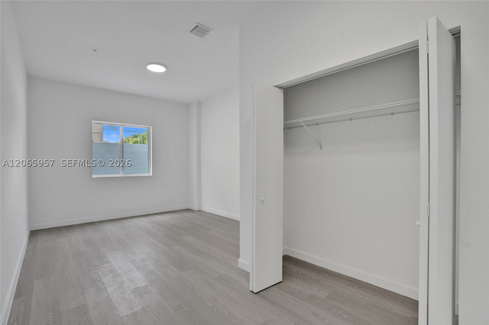 1567 NW 1st St #6, Miami FL 33125