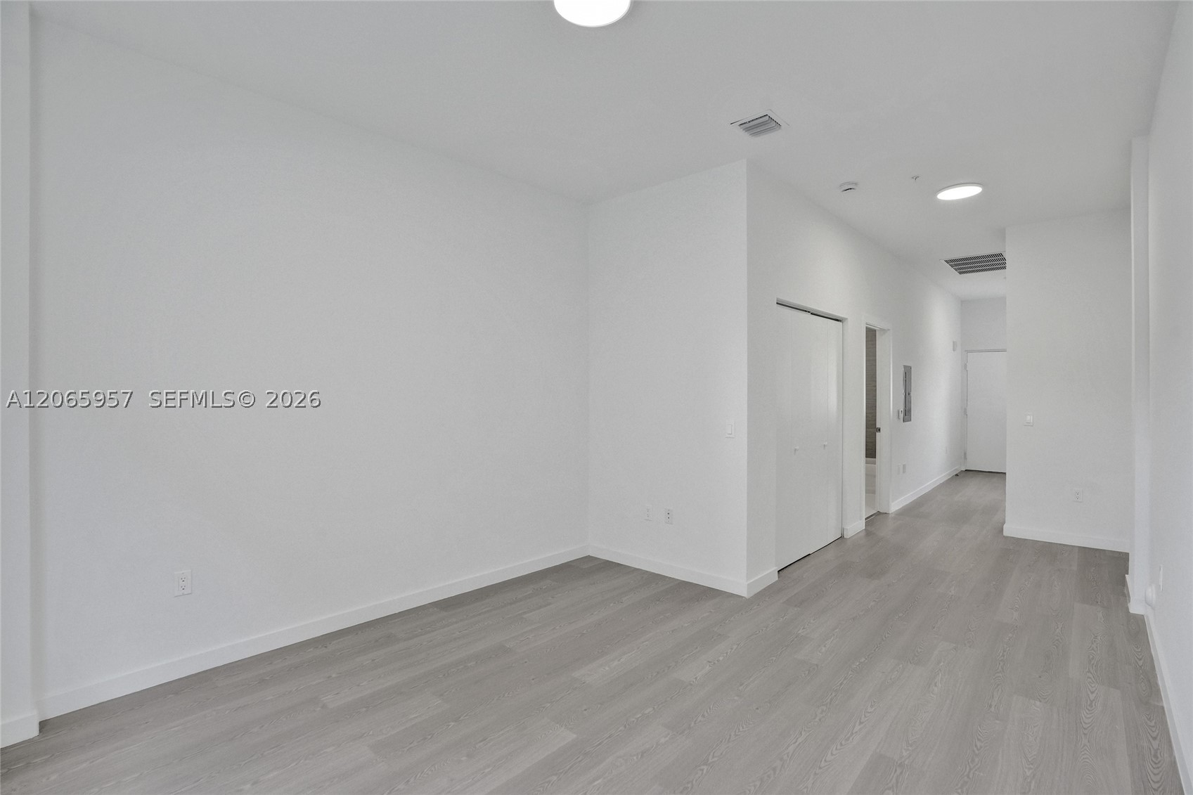 1567 NW 1st St #6, Miami FL 33125