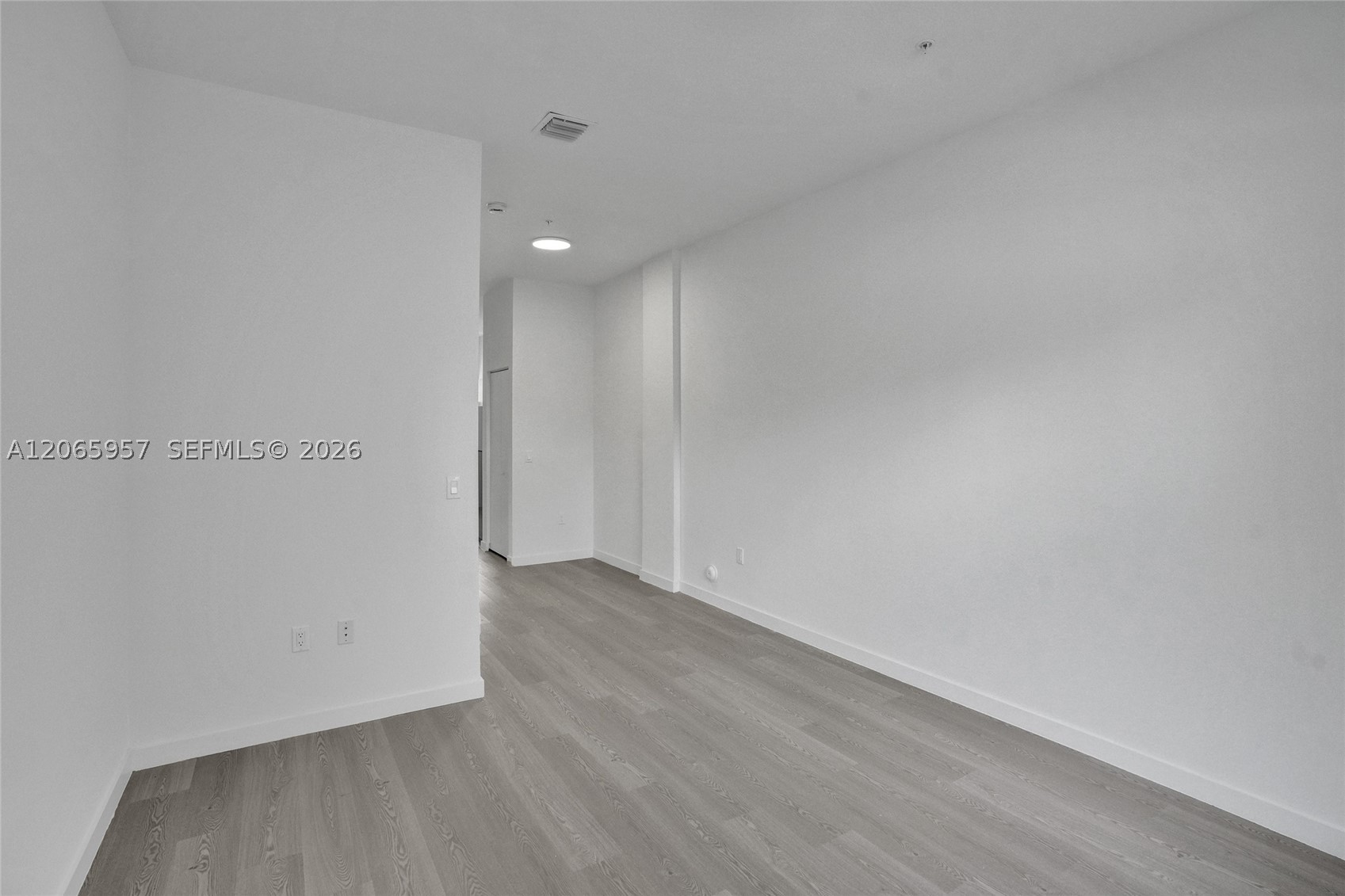 1567 NW 1st St #6, Miami FL 33125