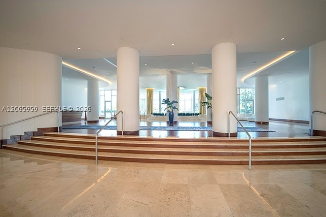 5161 Collins Ave #306, Miami Beach FL 33140