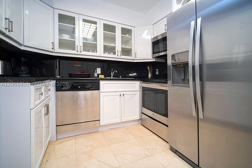 5161 Collins Ave #306, Miami Beach FL 33140